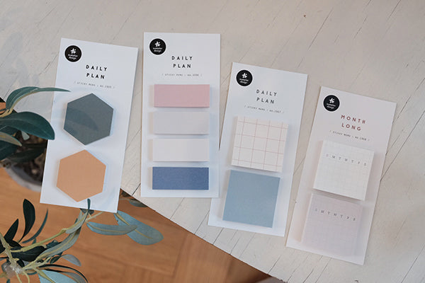 Suatelier Daily Plan Grid Sticky Memo — flat lay