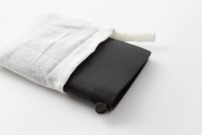 Traveler's Notebook Starter Kit (Passport Size) - Black (15026006) — in use