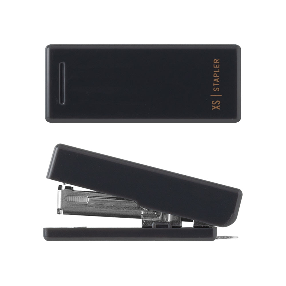 Midori XS Compact Stapler — Black B — detail view