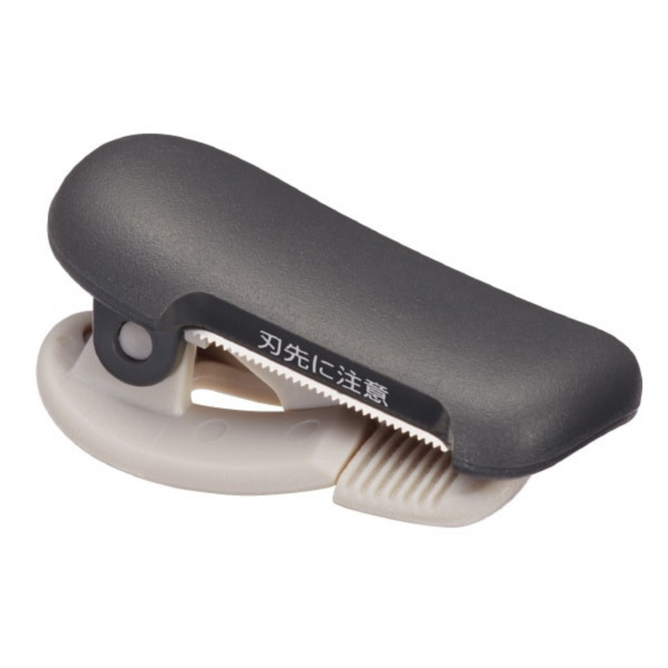 Kokuyo Me Clip-Type Tape Cutter (10-15mm) — Grayish Black — front view