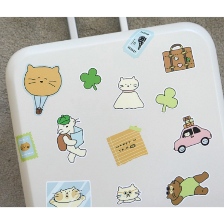 Suatelier Sticker — Cat's Happy Trip — close-up