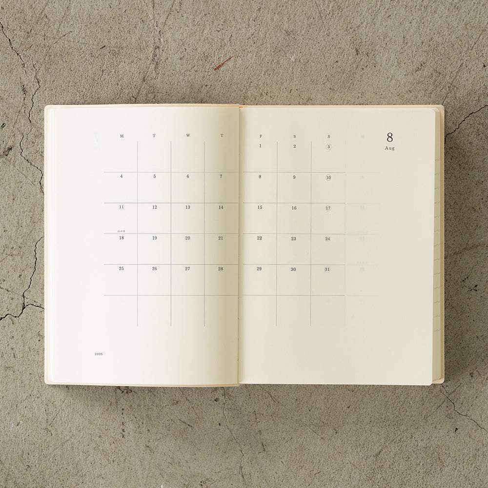MD Notebook Diary (A5) 1 Day 1 Page 2025 — size reference