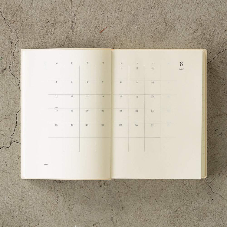 MD Notebook Diary (A5) 1 Day 1 Page 2025 — size reference