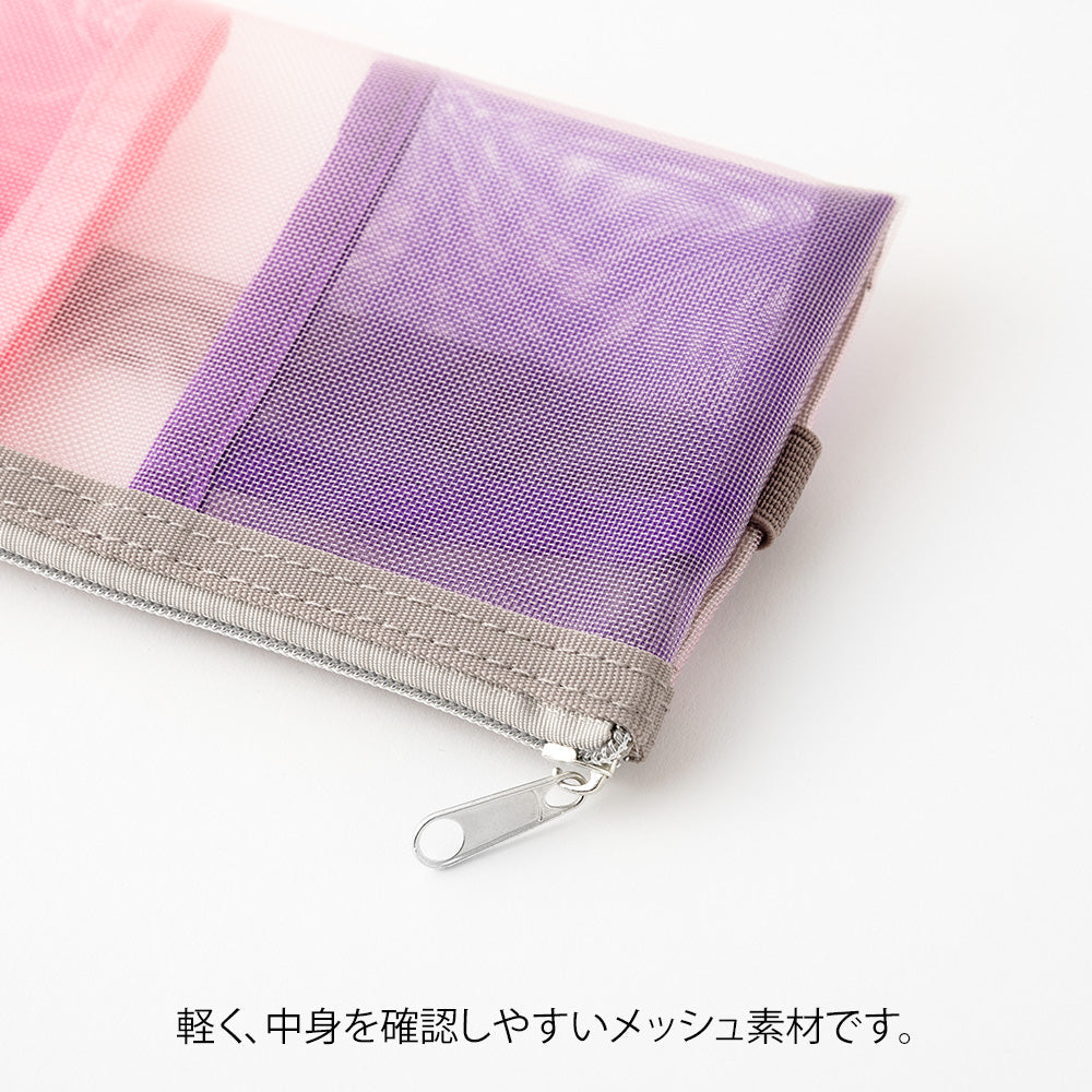 Midori Book Band Pen Case <B6-A5> — Mesh Pink — angle view