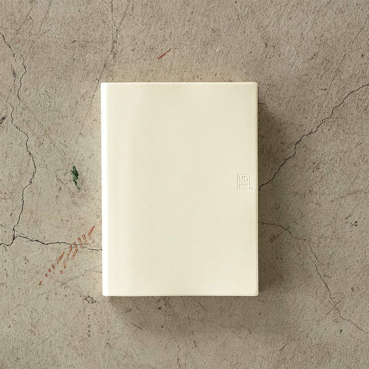 MD Notebook Diary (A5) 1 Day 1 Page 2025 — in use