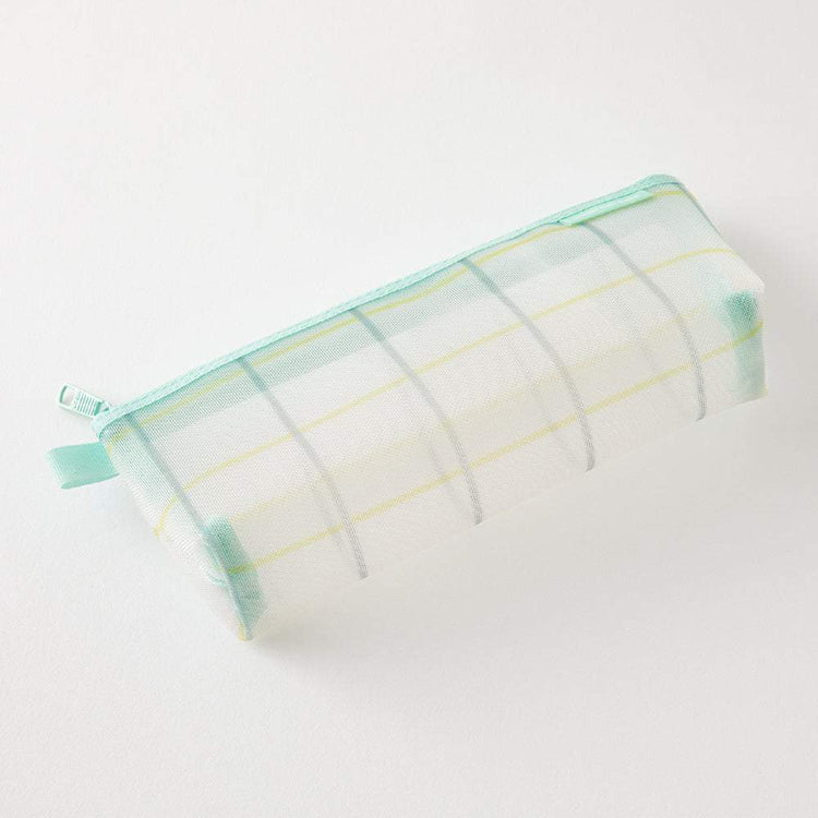 Midori Mesh Pen Case with Gusset <Limited Edition> — Check Green — detail view