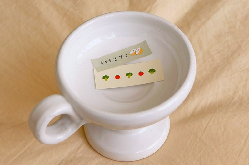 Suatelier Sticker Mini Series Food.05 — Bento — applied in a journal