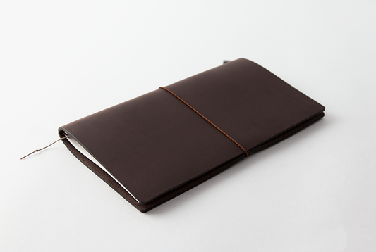 Traveler's Notebook Starter Kit (Regular Size) - Brown (13715006) — front view
