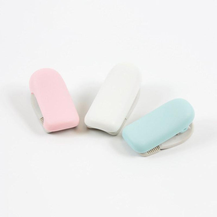 Kokuyo Karu Cut Tape Cutter Clip-Type (10-15mm) White — side view